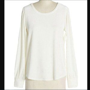 Beyond Basic Velvet Long Balloon Sleeved Top in Ivory White - Small